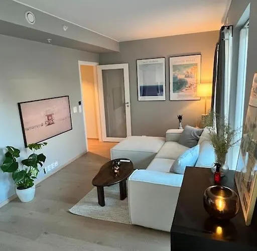 Modern Flat By The Sea