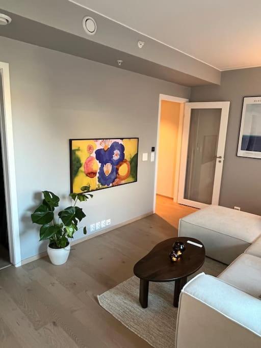 Leilighet Modern Flat By The Sea *